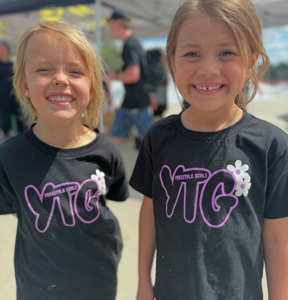 BRAND TEE // KIDS